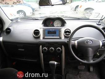 2003 Toyota ist Pictures