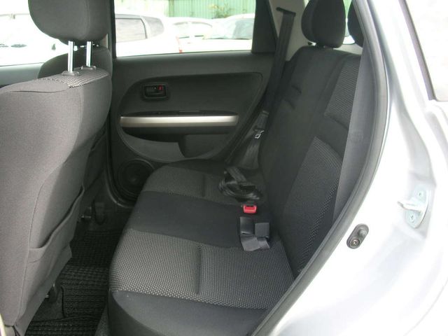 2004 Toyota ist