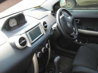 2005 Toyota ist Photos