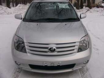 2005 Toyota ist Pictures