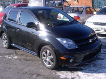 2005 Toyota ist Photos