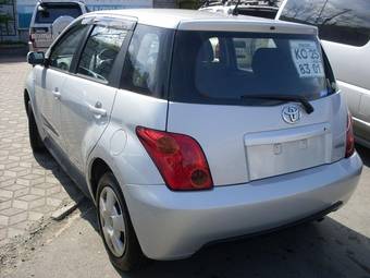 2005 Toyota ist Pictures