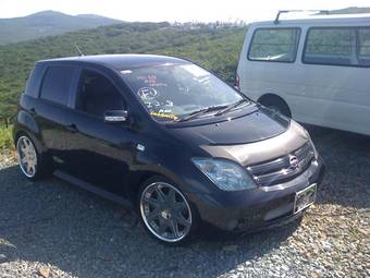 2005 Toyota ist Images