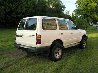 1997 Toyota Land Cruiser Pictures