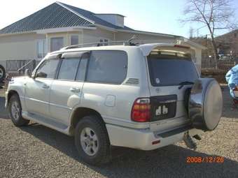 1998 Toyota Land Cruiser Images