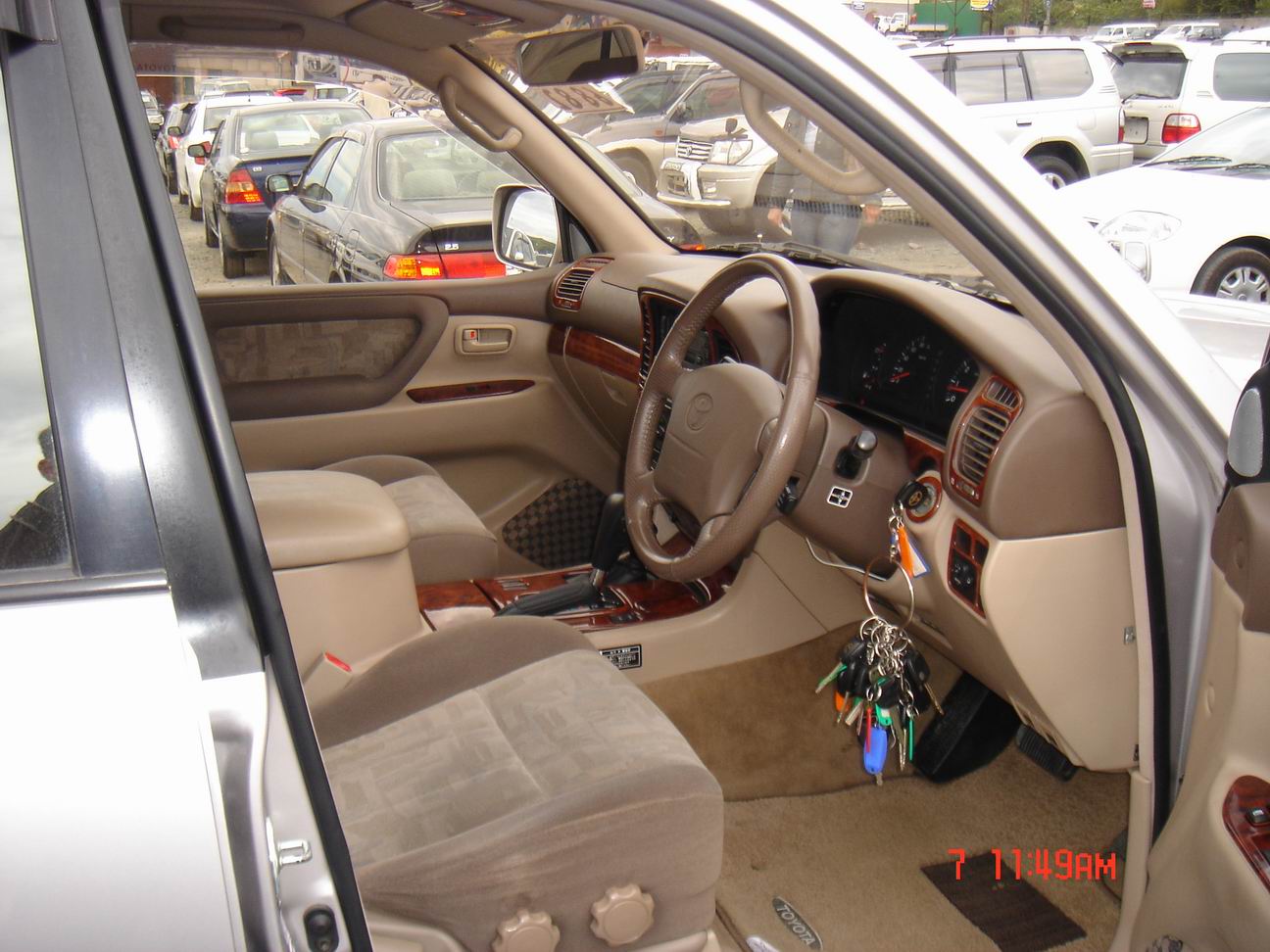 1999 Toyota Land Cruiser Pictures