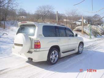 2000 Toyota Land Cruiser Pictures