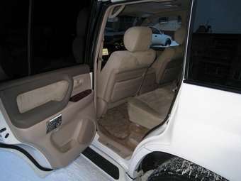 2001 Toyota Land Cruiser Images