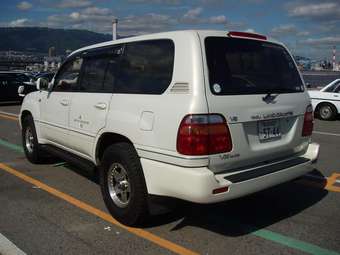 2001 Toyota Land Cruiser Photos