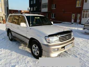 2001 Toyota Land Cruiser Pictures