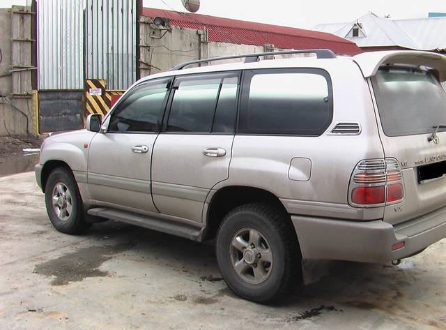 2002 Toyota Land Cruiser