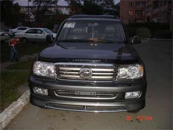 2002 Toyota Land Cruiser Pics