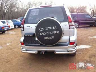 2004 Toyota Land Cruiser Photos