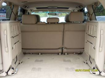 2005 Toyota Land Cruiser Pictures