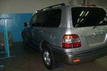 2006 Toyota Land Cruiser Pictures