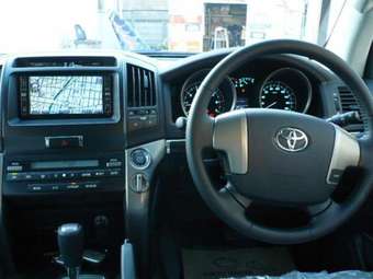 2007 Toyota Land Cruiser Photos