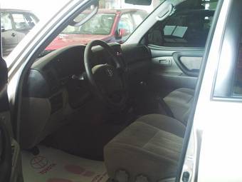 2007 Toyota Land Cruiser Photos