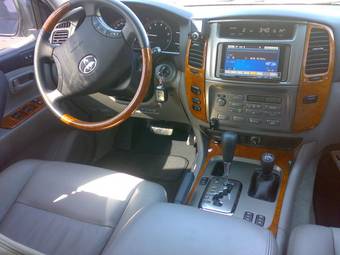 2007 Toyota Land Cruiser Pictures