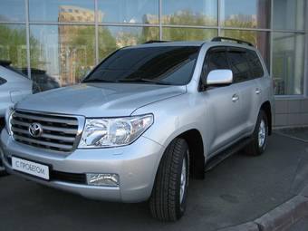 2008 Toyota Land Cruiser Pictures