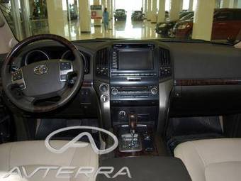 2008 Toyota Land Cruiser Pictures