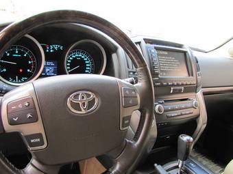 2008 Toyota Land Cruiser Images