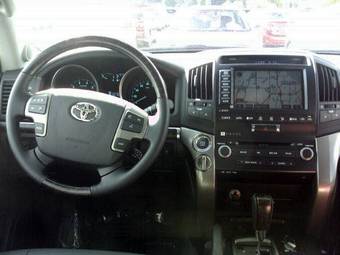 2009 Toyota Land Cruiser Pictures