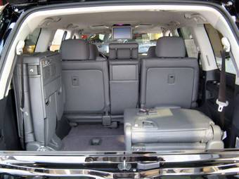 2009 Toyota Land Cruiser Photos