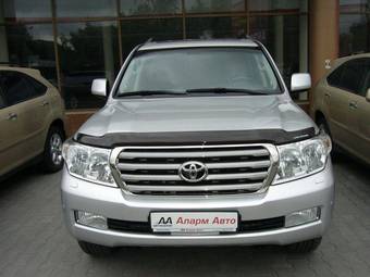 2010 Toyota Land Cruiser Pictures