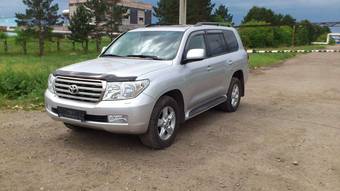 2010 Toyota Land Cruiser Photos