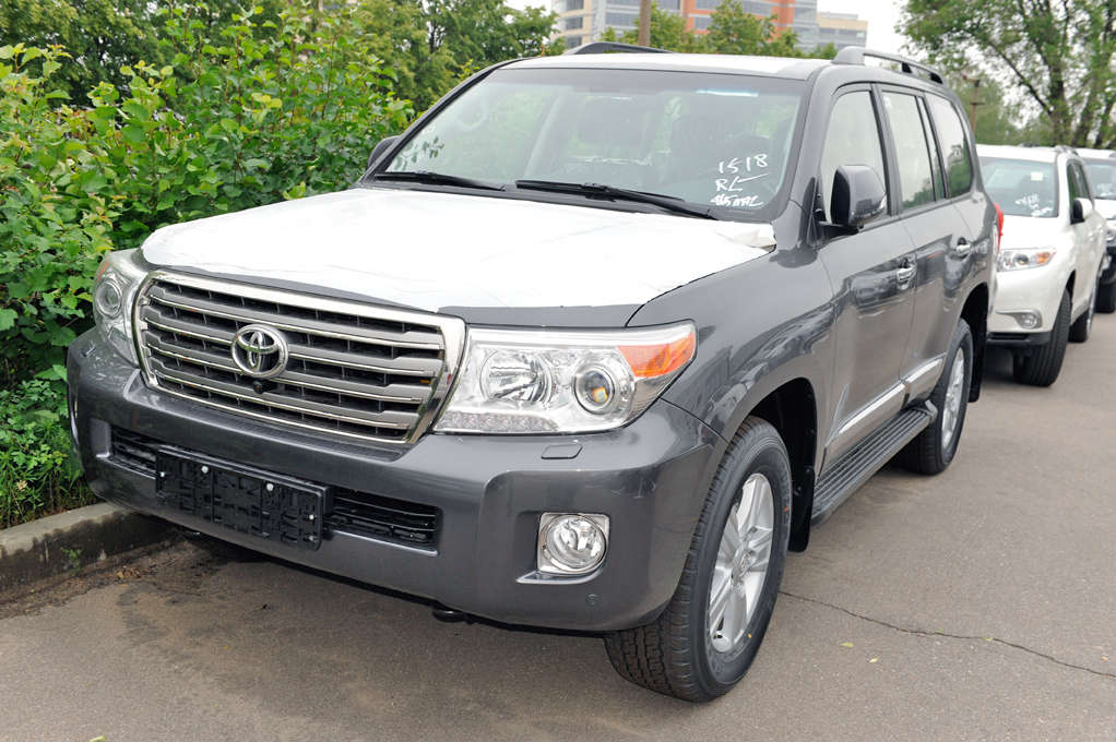 Toyota land cruiser 2012