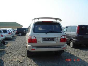 2002 Toyota Land Cruiser Cygnus Pictures