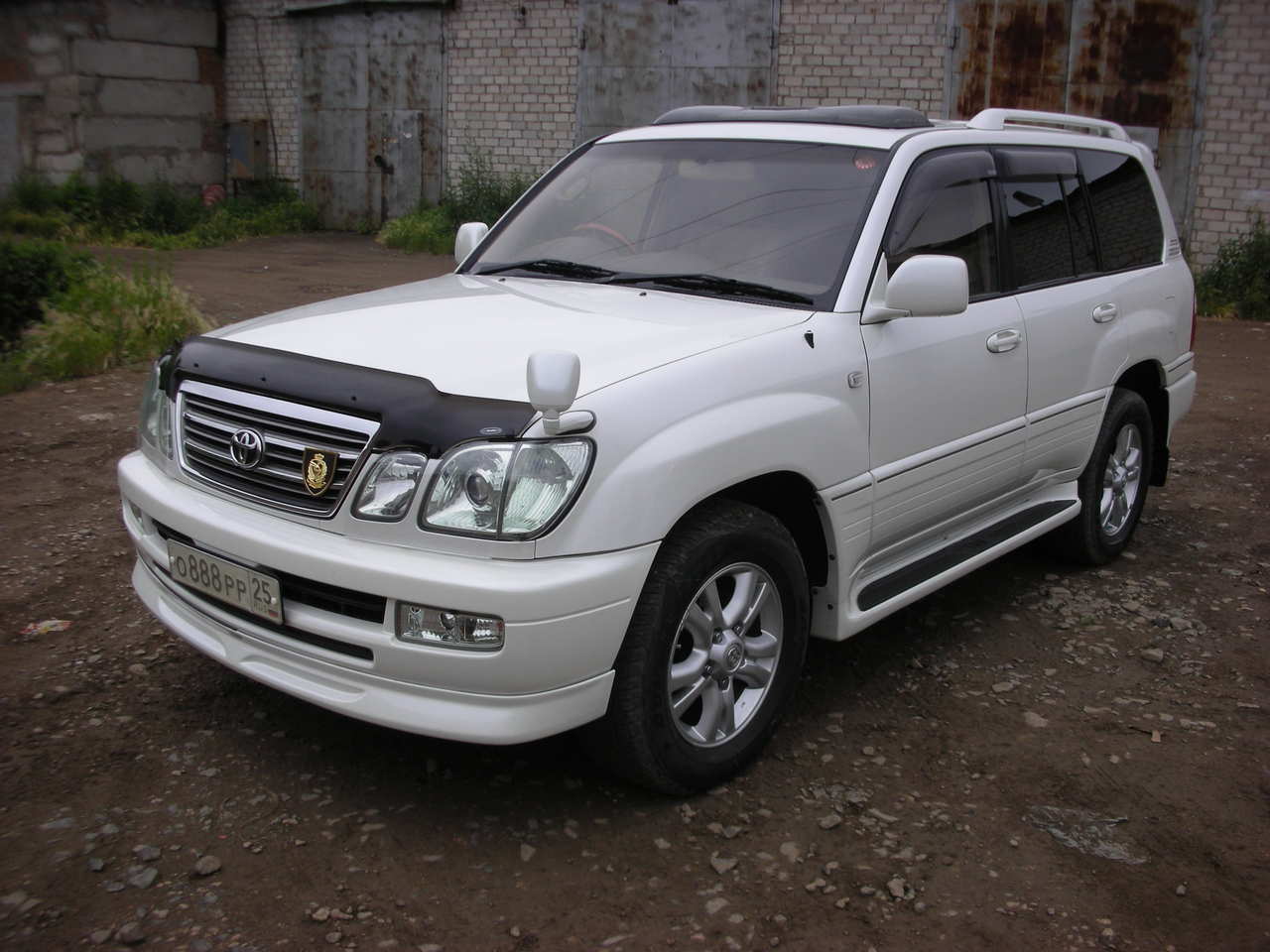 Toyota land cruiser cygnus отличия