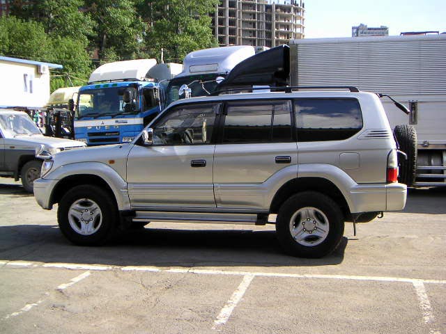 1999 Toyota Land Cruiser Prado Pictures