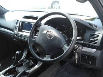 2004 Toyota Land Cruiser Prado Photos