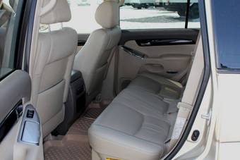 2009 Toyota Land Cruiser Prado Pictures