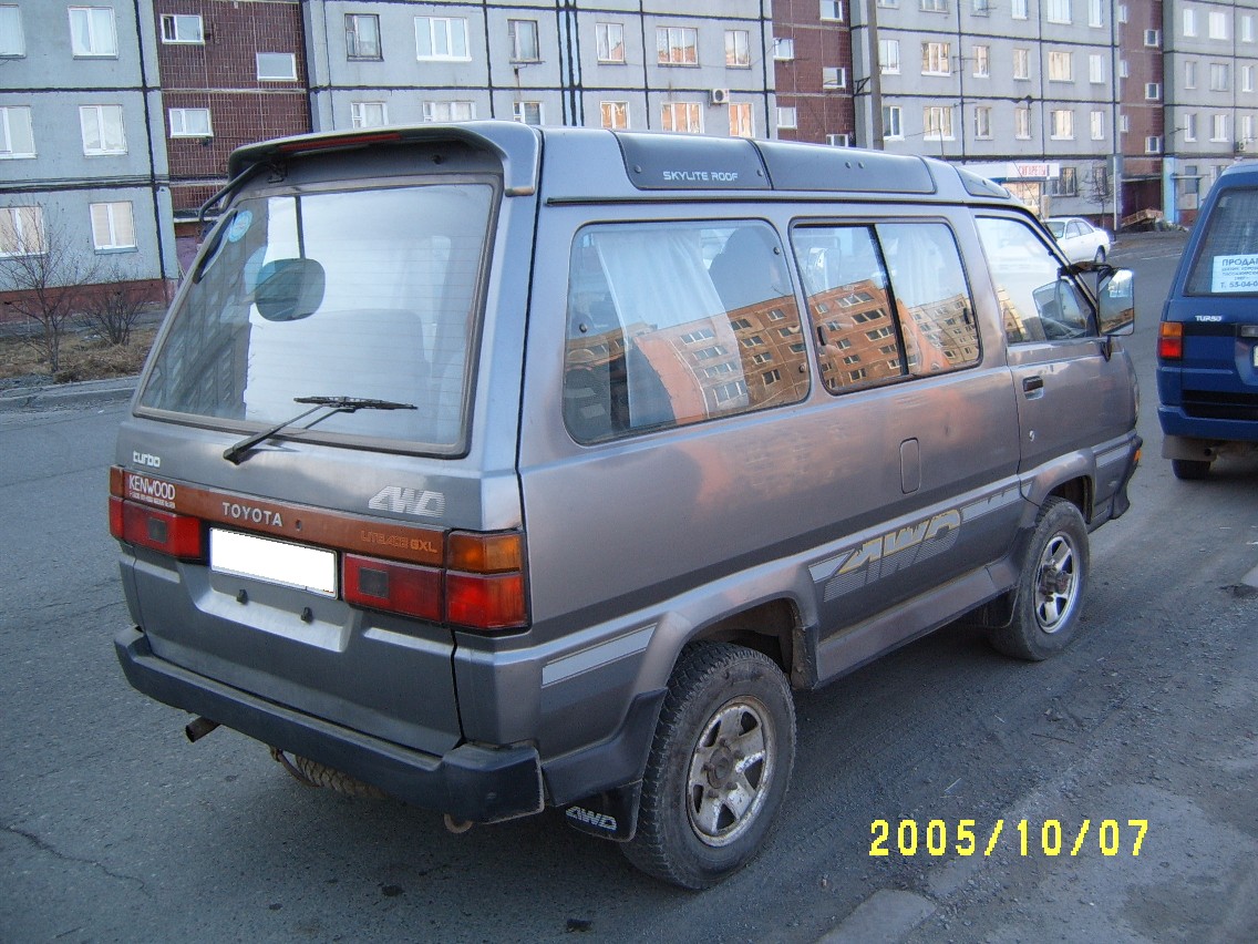 Toyota lite ace 1990