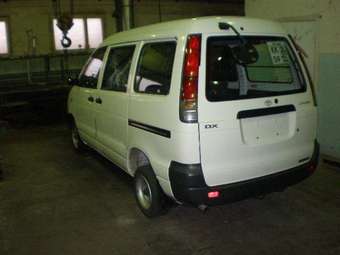 2002 Toyota Lite Ace Pictures