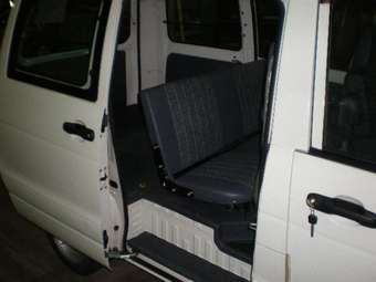 2002 Toyota Lite Ace Photos