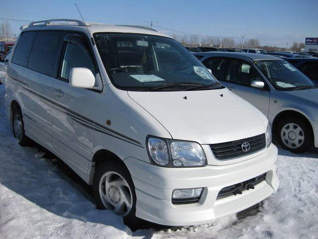 Noah 2001. Toyota Lite Ace 2001. Toyota Town Ace Noah 2001. Тойота лит айс Ноах 2001. Тойота Лайт айс 2001.