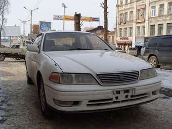 1998 Toyota Mark II Photos