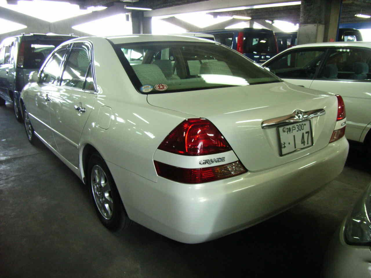 2001 Toyota Mark II Pictures