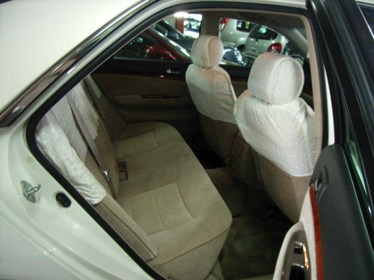 2001 Toyota Mark II Photos