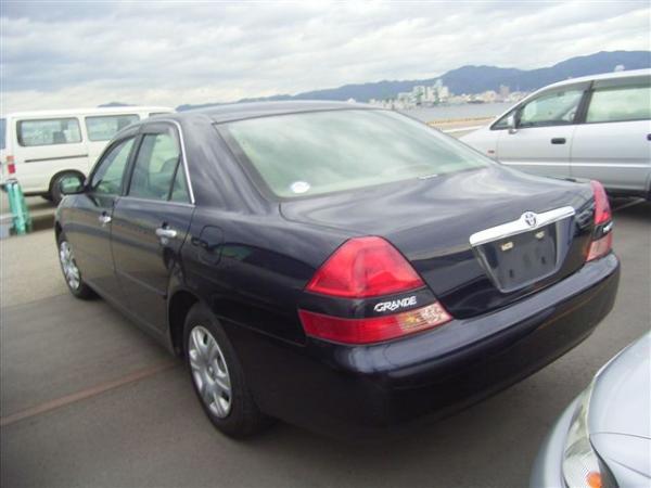 2001 Toyota Mark II Pictures