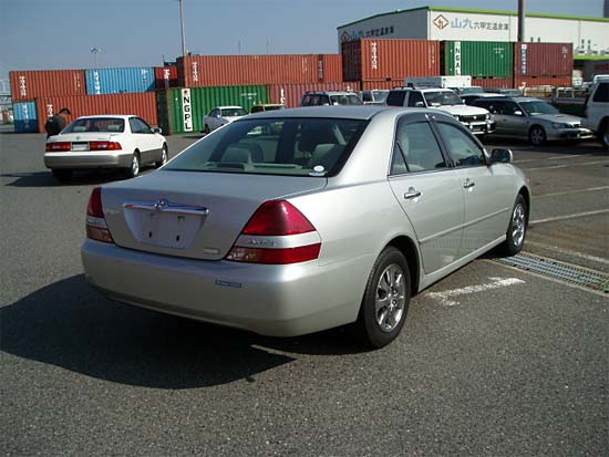 2001 Toyota Mark II Photos