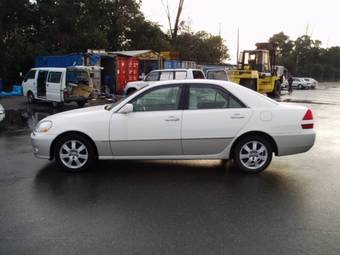 2001 Toyota Mark II Pictures