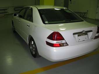 2001 Toyota Mark II Pictures