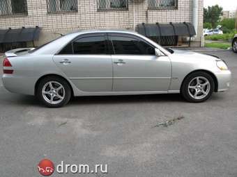 2001 Toyota Mark II Pictures