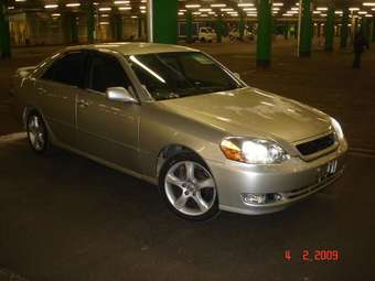 2001 Toyota Mark II Pictures