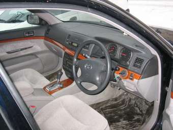 2001 Toyota Mark II Images