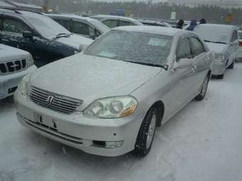 2001 Toyota Mark II Photos